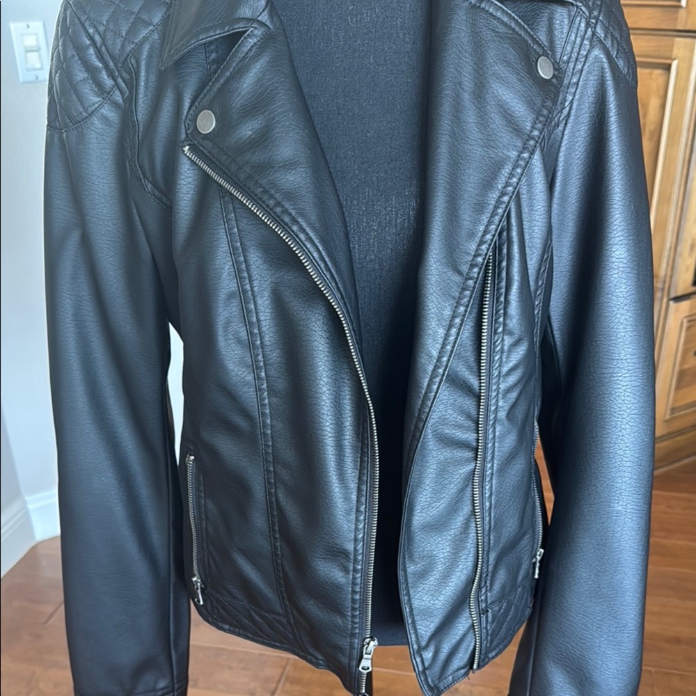 Women's Black faux Leather motorcycle Jacket